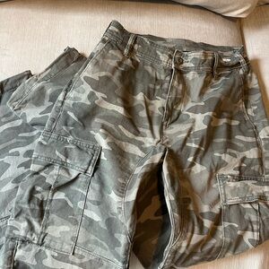 No Boundaries Camo Cargo Pants